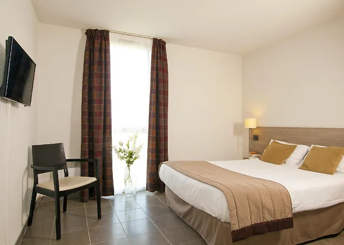 Apparthotel Sejours & Affaires Manosque
