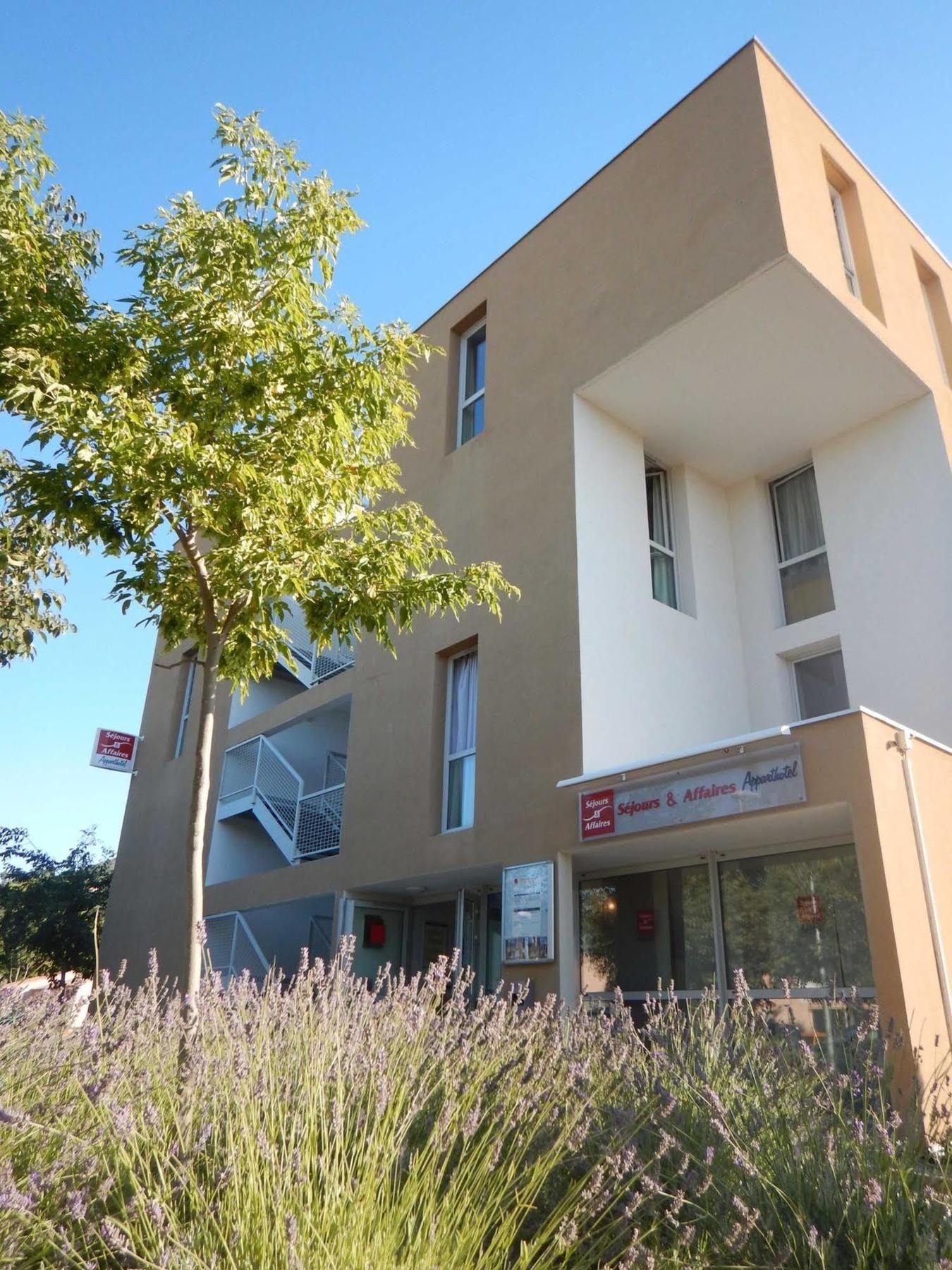 Sejours & Affaires Aparthotel