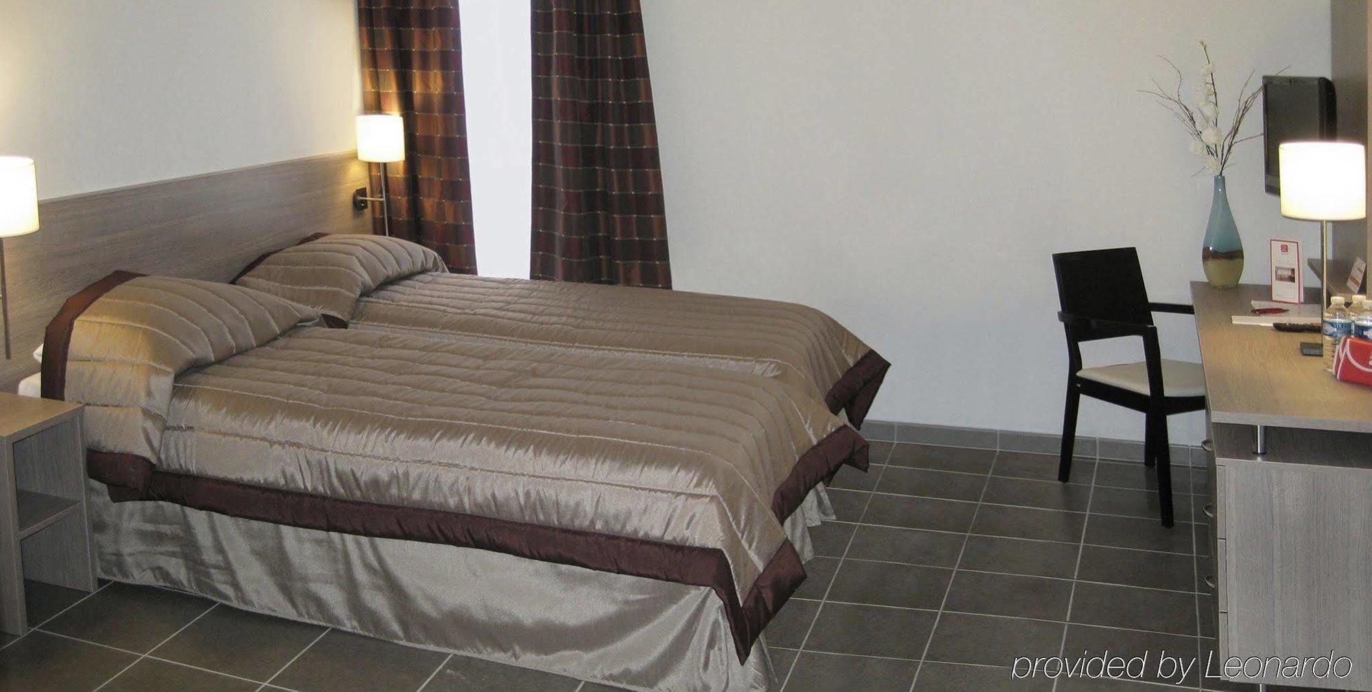 Sejours & Affaires 2* Manosque