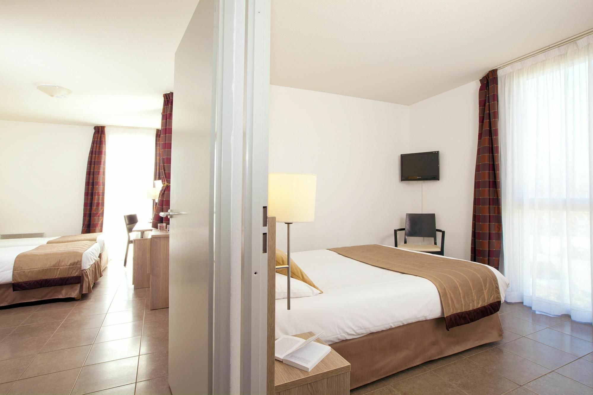 Sejours & Affaires Aparthotel 2*